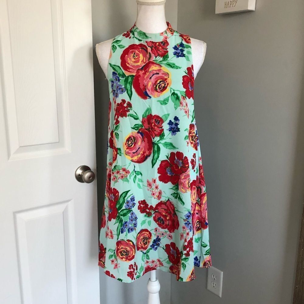 Vestique Floral Sleeveless Dress